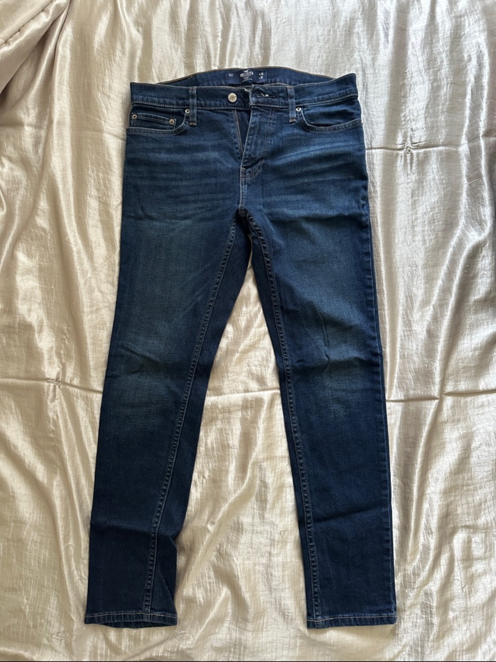Hollister Men’s Dark Blue Skinny Jeans